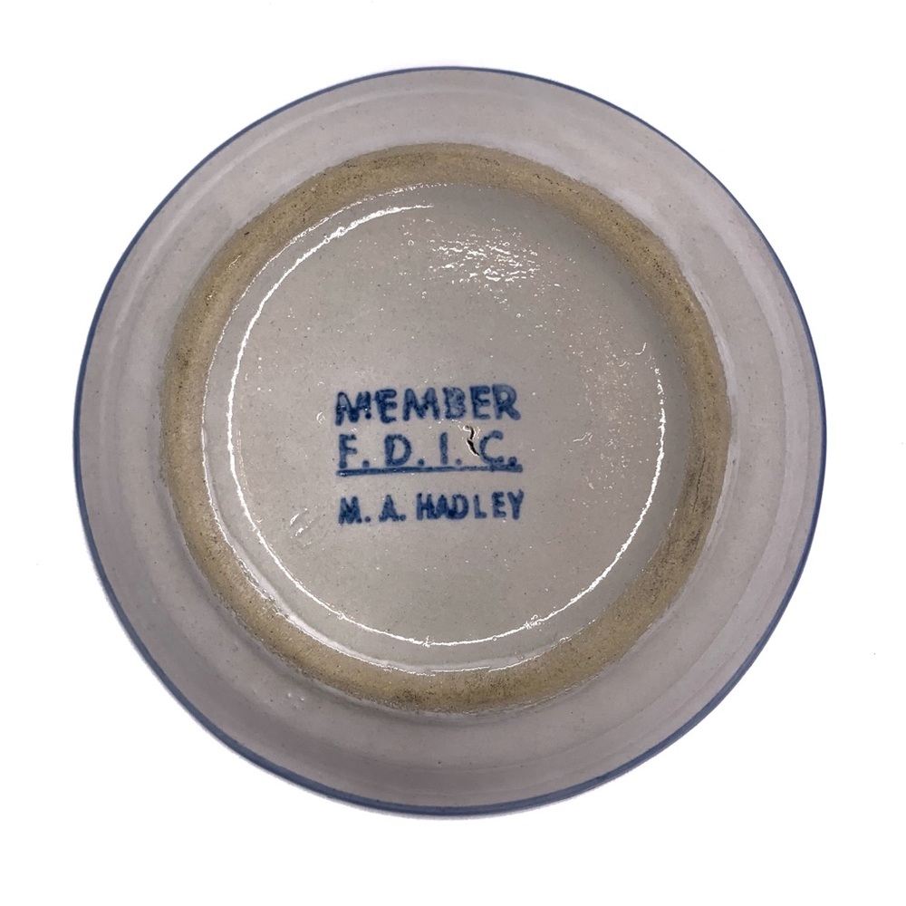 M. A. Hadley Pottery Stock Yards Bank 1968 Cow Trinket Dish - Picture 2 of 3
